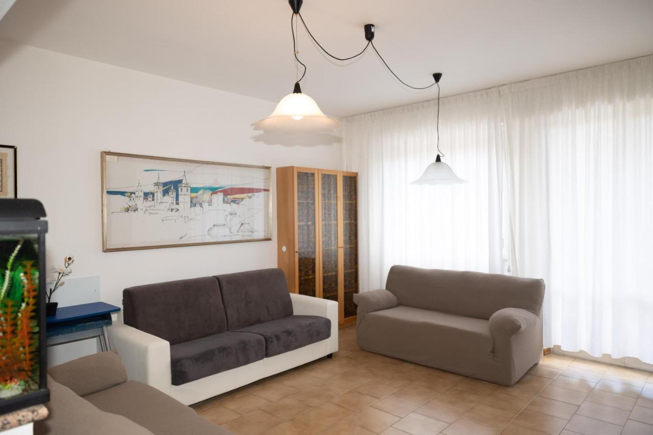 Mirea'S Rooms Ascoli Piceno Exterior photo