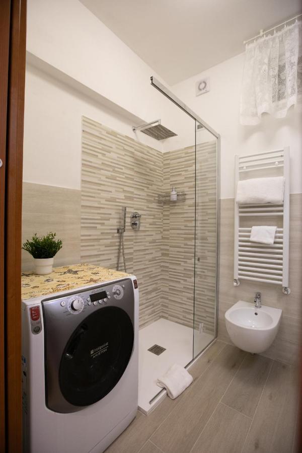 Mirea'S Rooms Ascoli Piceno Exterior photo