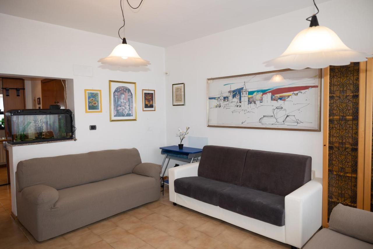 Mirea'S Rooms Ascoli Piceno Exterior photo