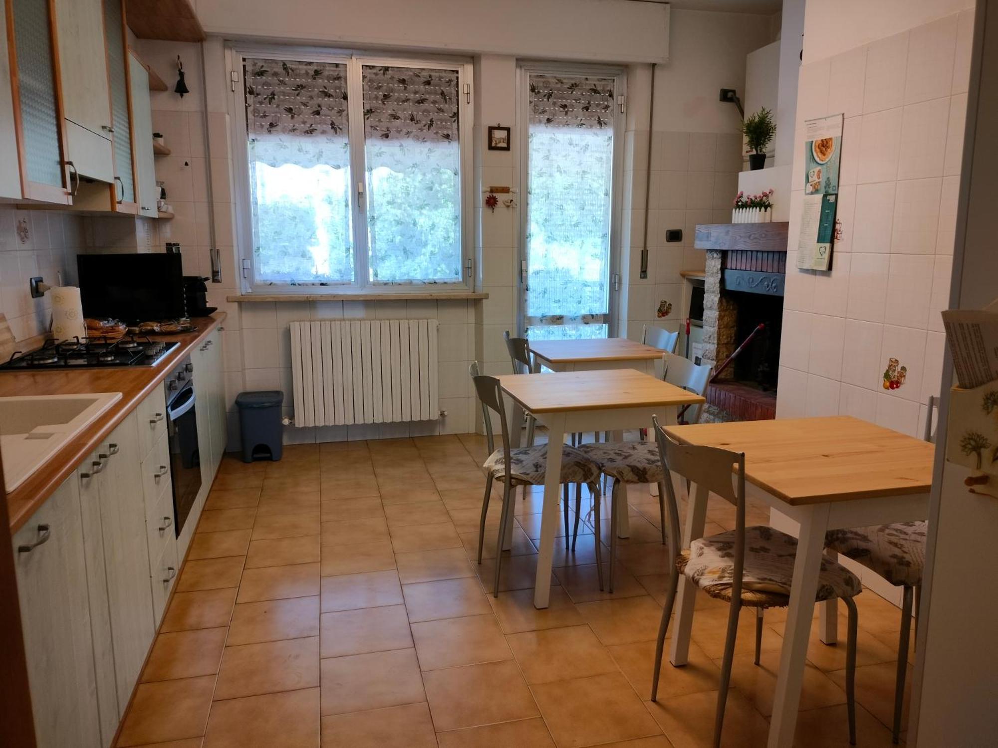 Mirea'S Rooms Ascoli Piceno Exterior photo